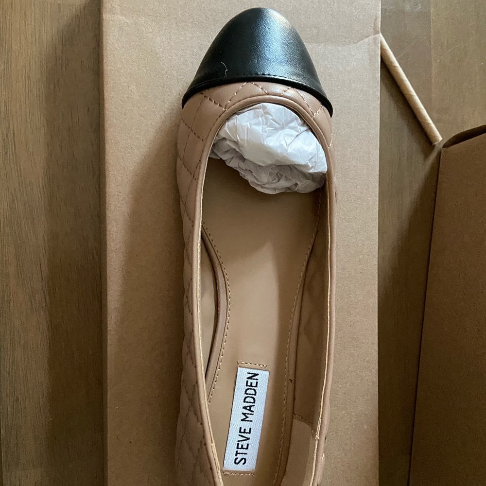 Steve Madden Caption Quilted Ballet Flats.
